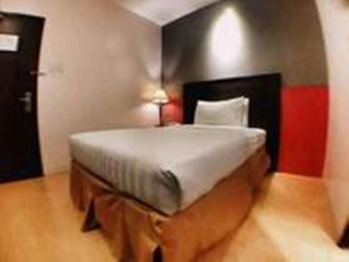 Palm Star Suites Subic Hotel